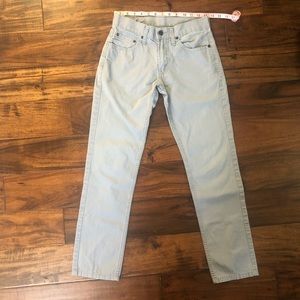 Lightweight Levi’s 511